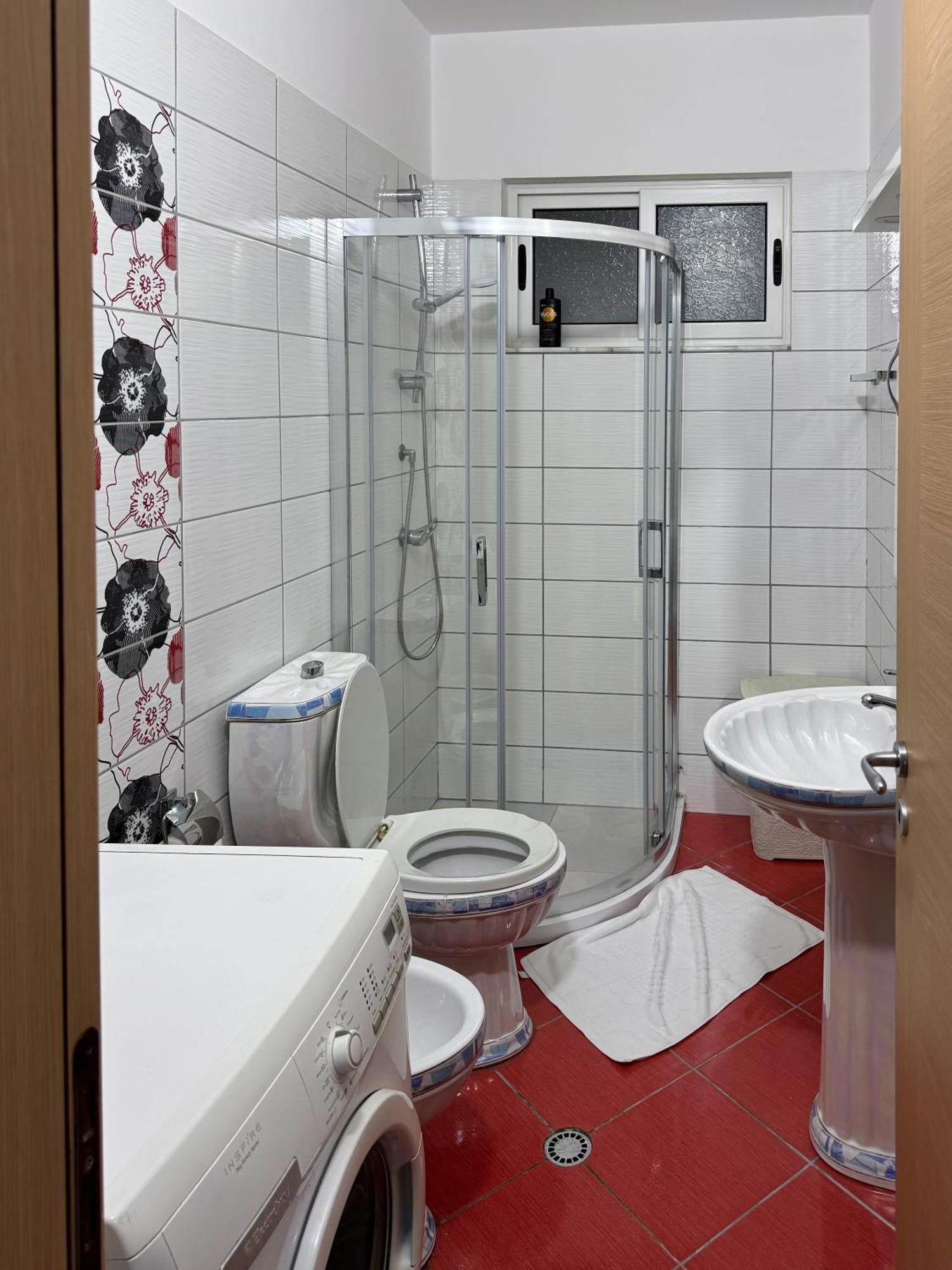 Marina Apartment - The Ocean Heart Of Shkodra 外观 照片